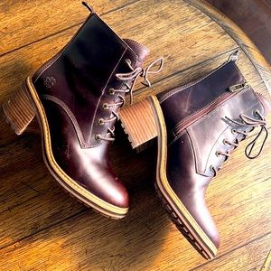Timberland Dark Brown waterproof Leather Boots!